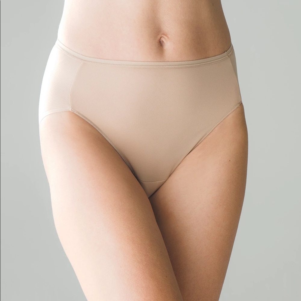 Soma Vanishing Edge Micro High Leg